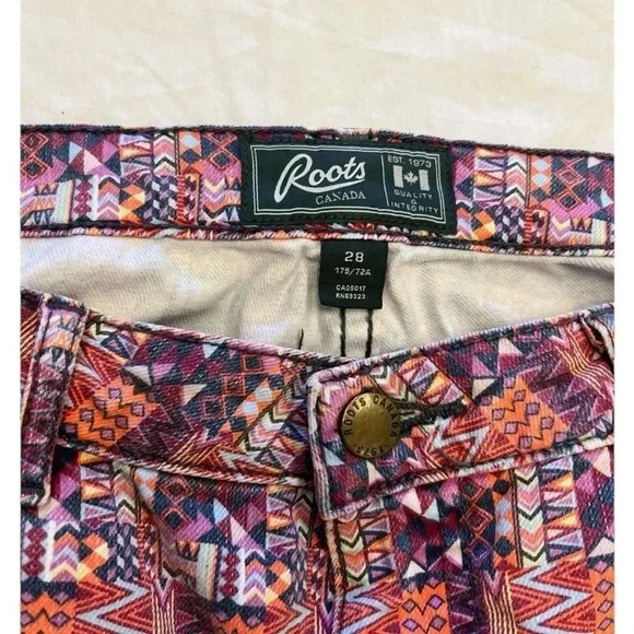 Roots Navajo Printed Aztec Vibe Skinny Jean Size 28 - Picture 5 of 5